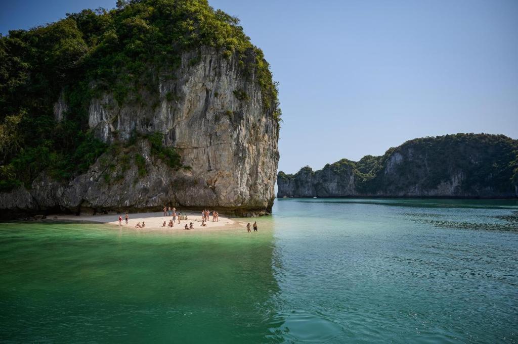 Hoang Phuc Hotel Dong Khe Sau Eksteriør billede