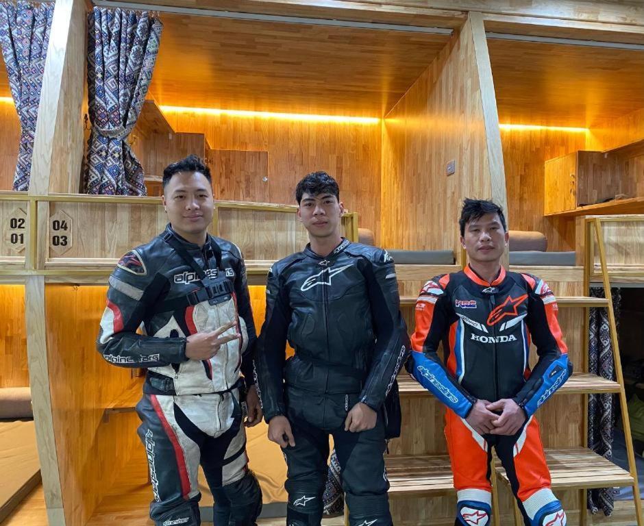 Hoang Phuc Hotel Dong Khe Sau Eksteriør billede